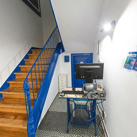 Help Yourself Hostels - Parede Extérieur photo