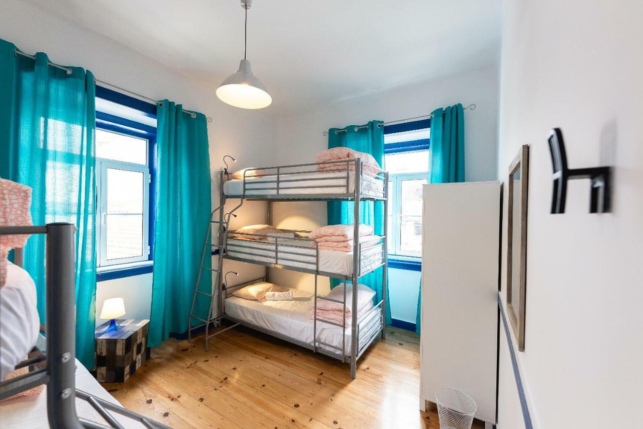 Help Yourself Hostels - Parede Extérieur photo