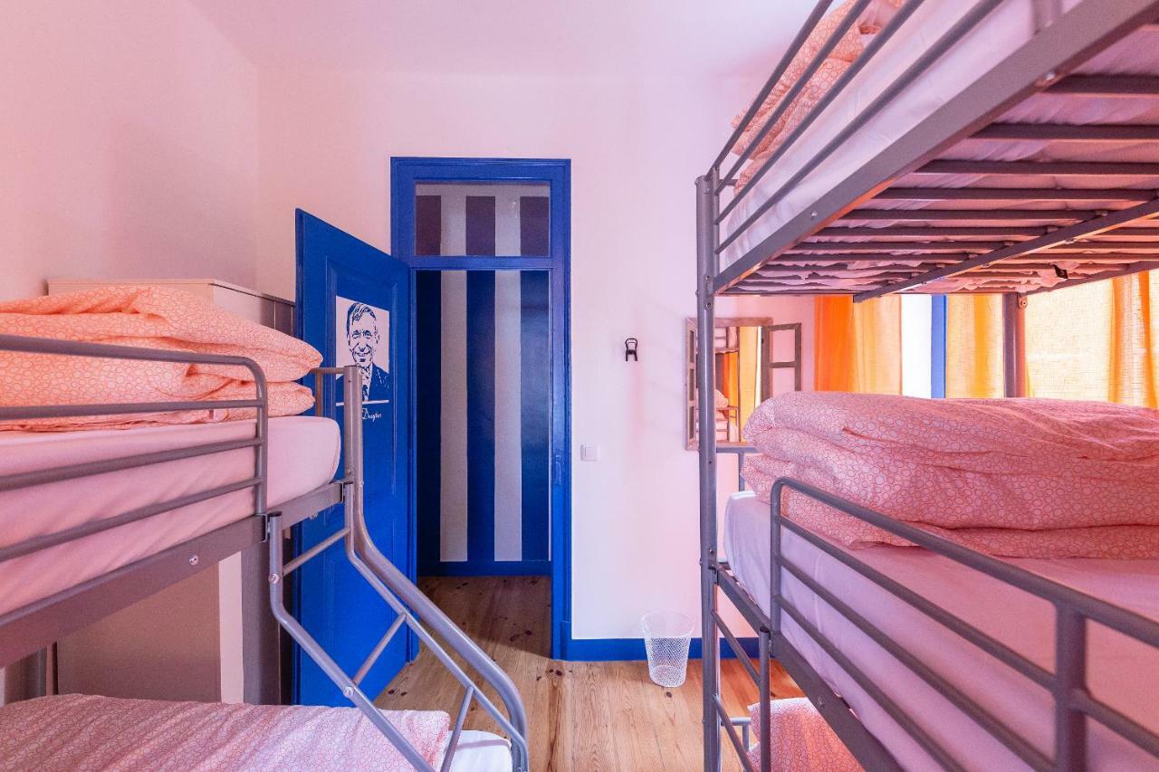 Help Yourself Hostels - Parede Extérieur photo