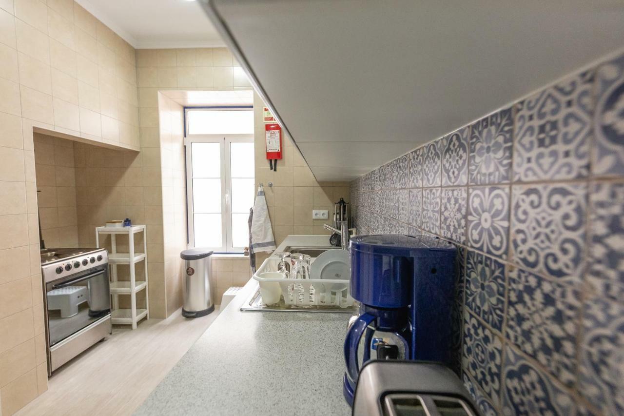 Help Yourself Hostels - Parede Extérieur photo
