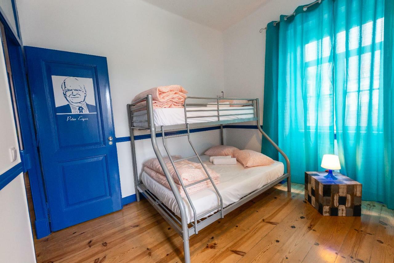 Help Yourself Hostels - Parede Chambre photo